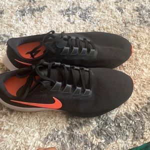 Nike zoom pegasus 37 running shoes